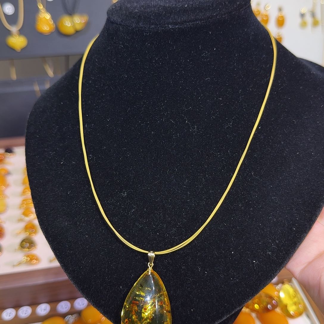 琥珀银S925镀金镶嵌颈饰