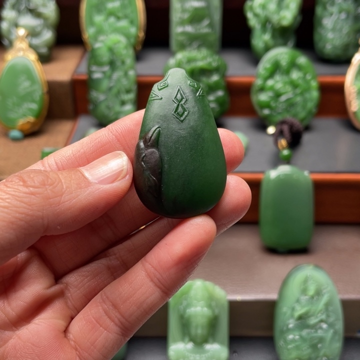 和田玉挂件未镶嵌