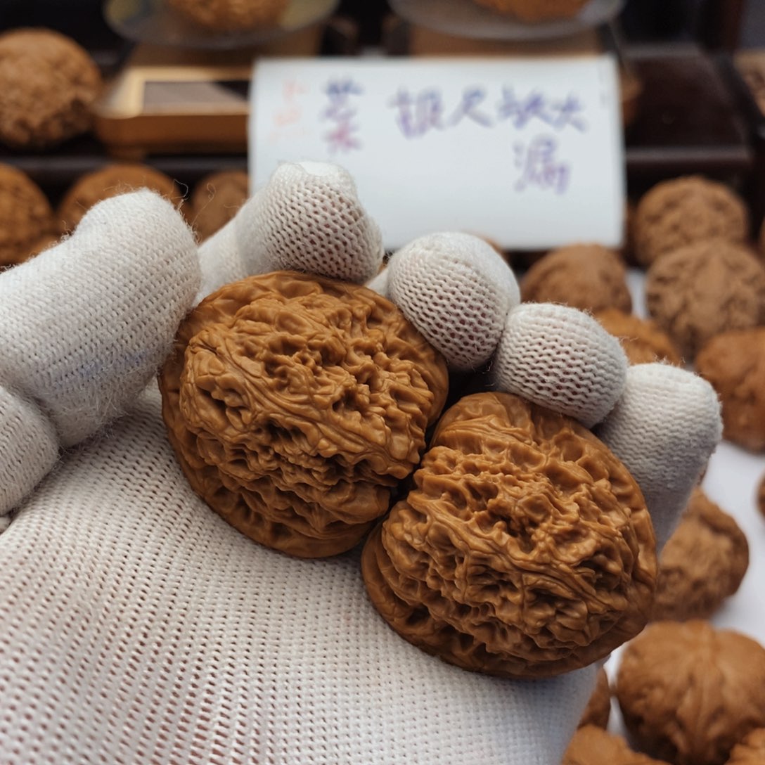 文玩核桃吊坠南疆