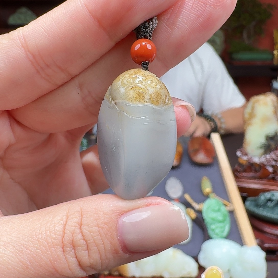 和田玉未镶嵌挂件秋梨皮