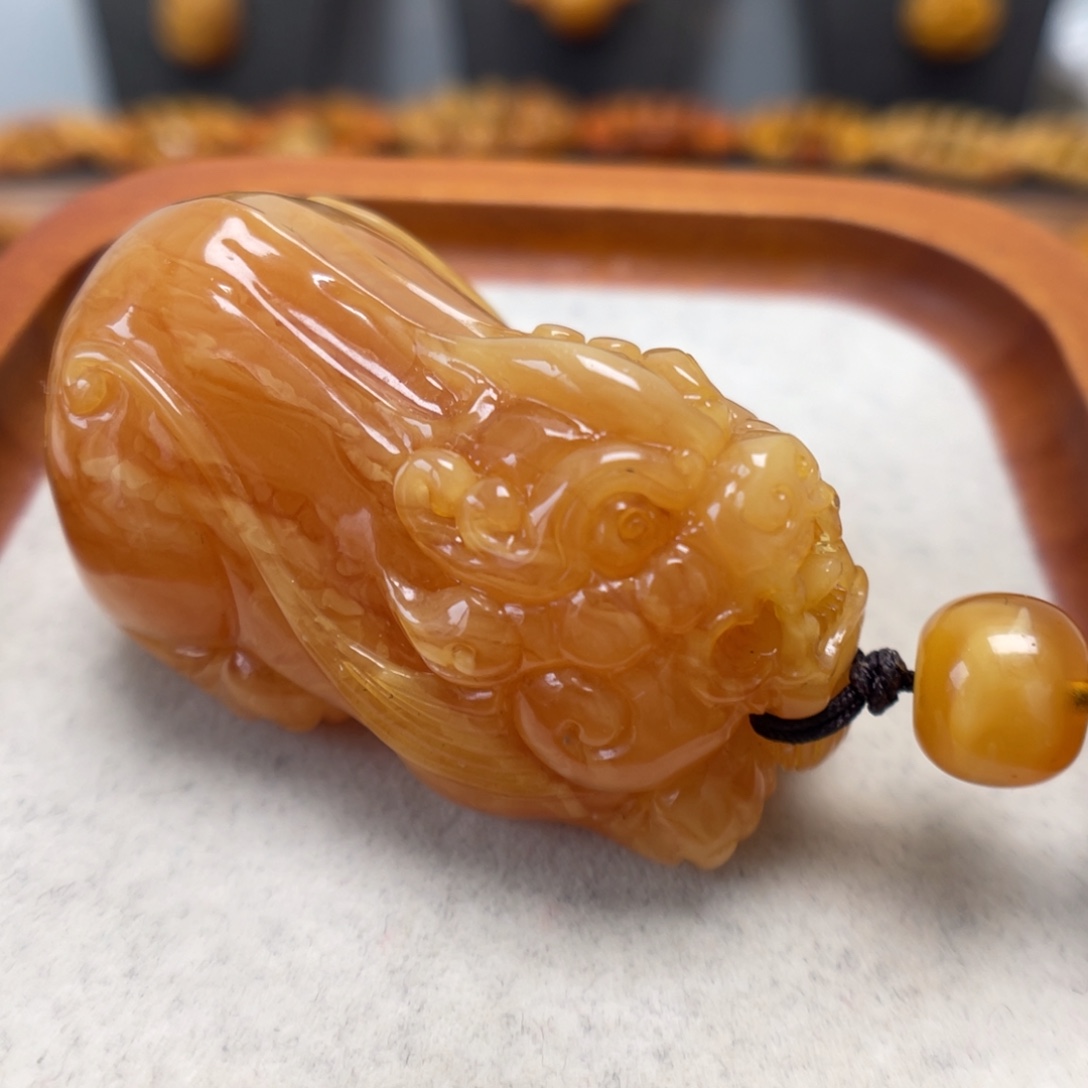 蜜蜡未镶嵌颈饰蜜蜡