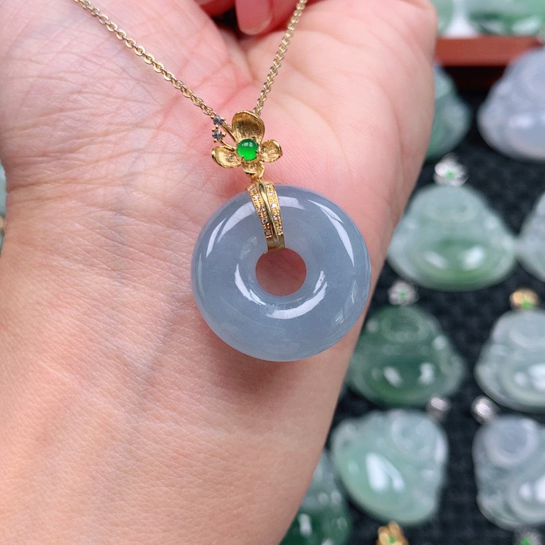 翡翠吊坠(不含链)18K金镶嵌