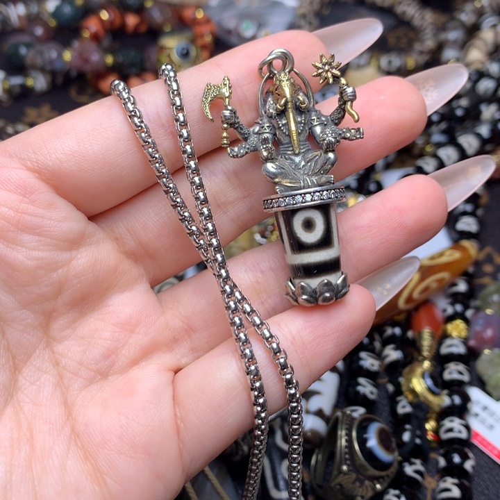 玛瑙/玉髓未镶嵌发一条