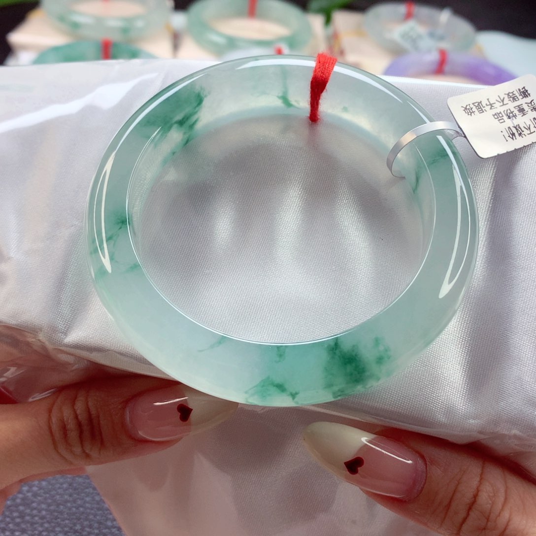 翡翠手镯未镶嵌56.5 宝藏毕业 灵