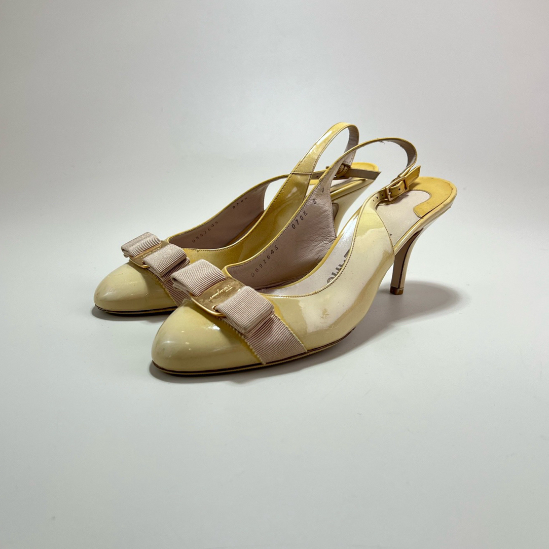 99新 FERRAGAMO/菲拉格慕 菲拉格慕漆皮蝴蝶结高跟鞋38码 15349