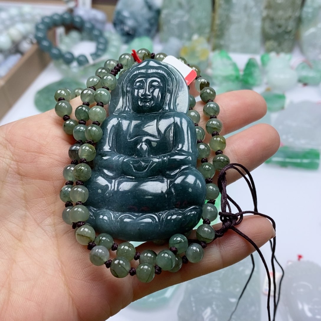颈饰未镶嵌翡翠观音