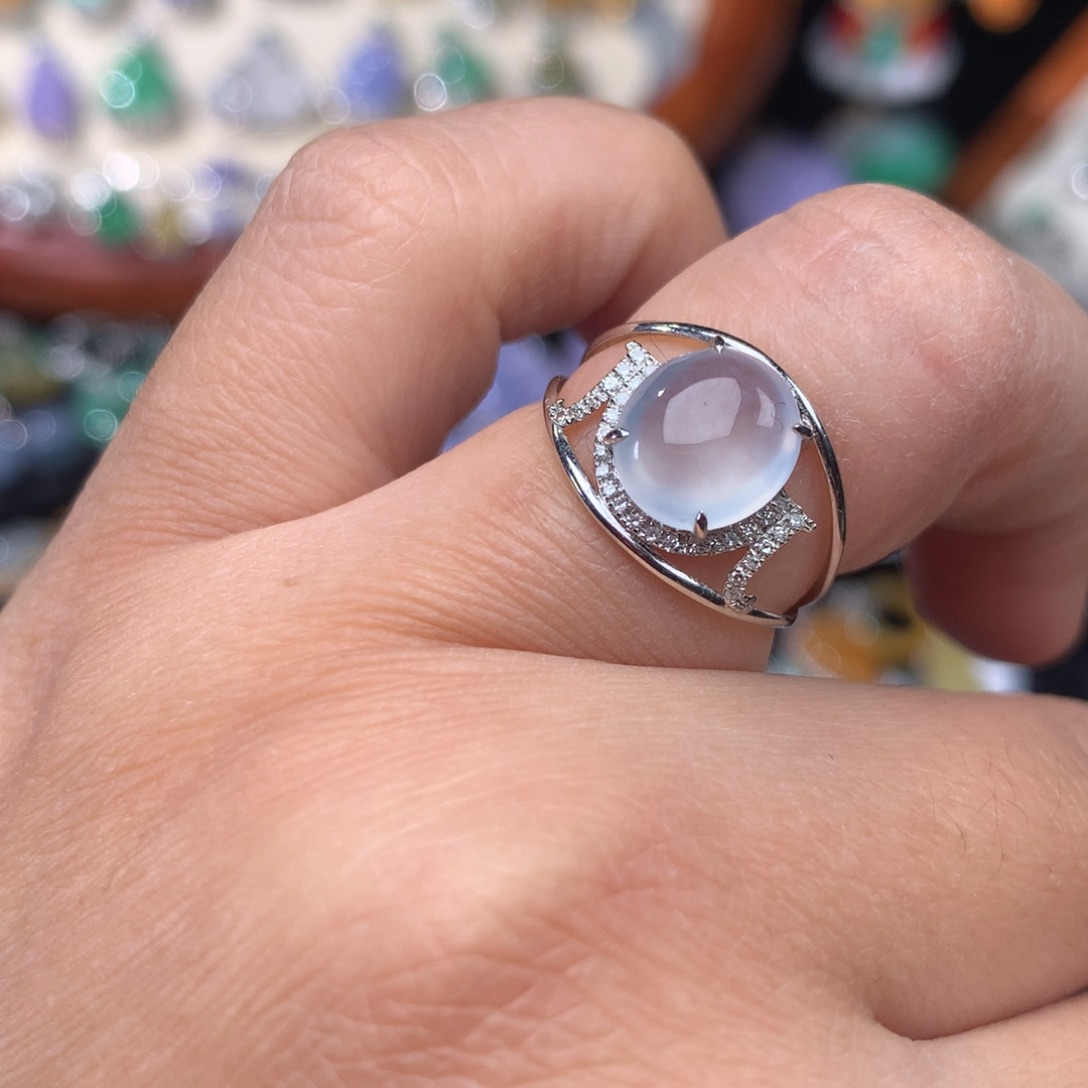 翡翠戒指18K金镶嵌蛋面戒指