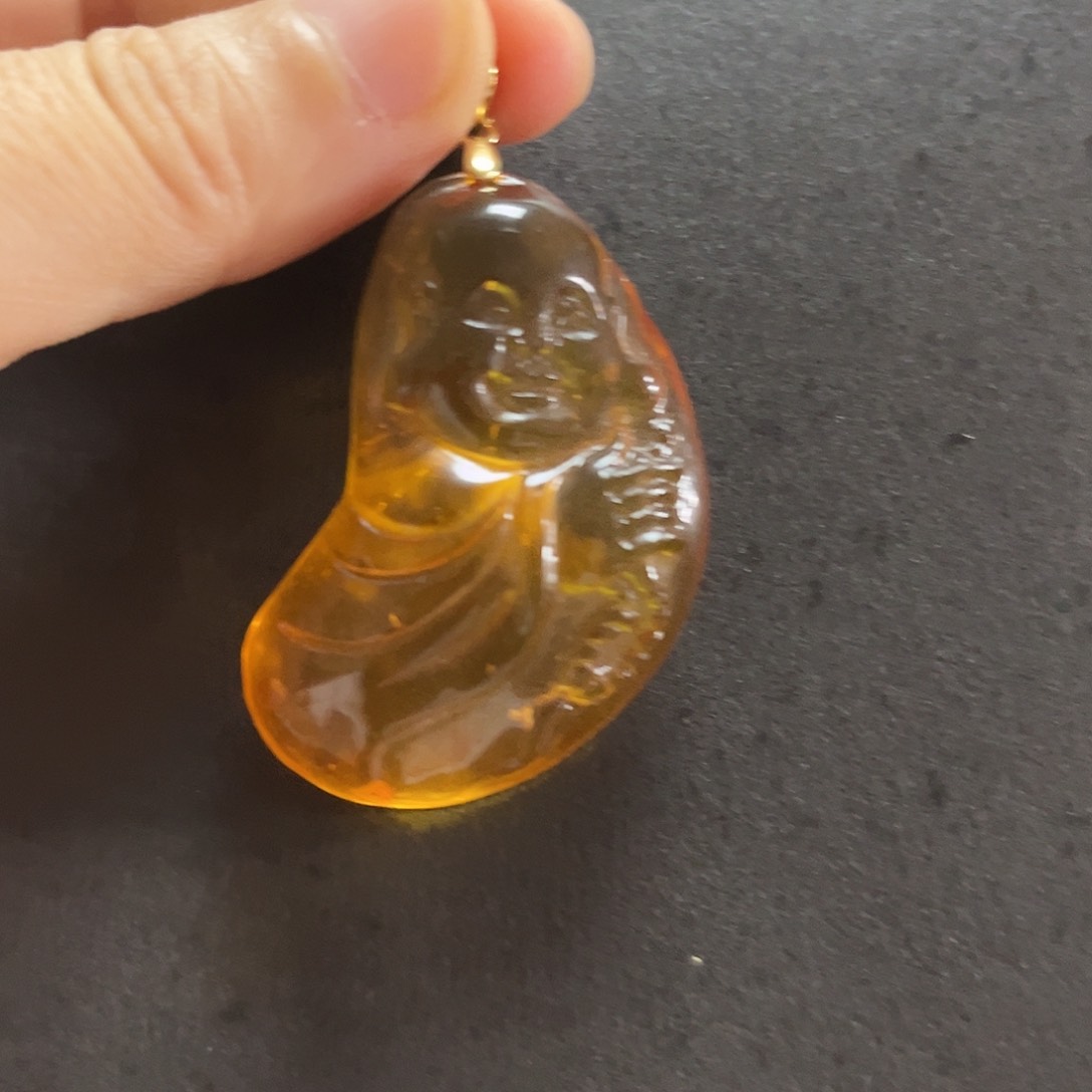 未镶嵌琥珀裸石吊坠