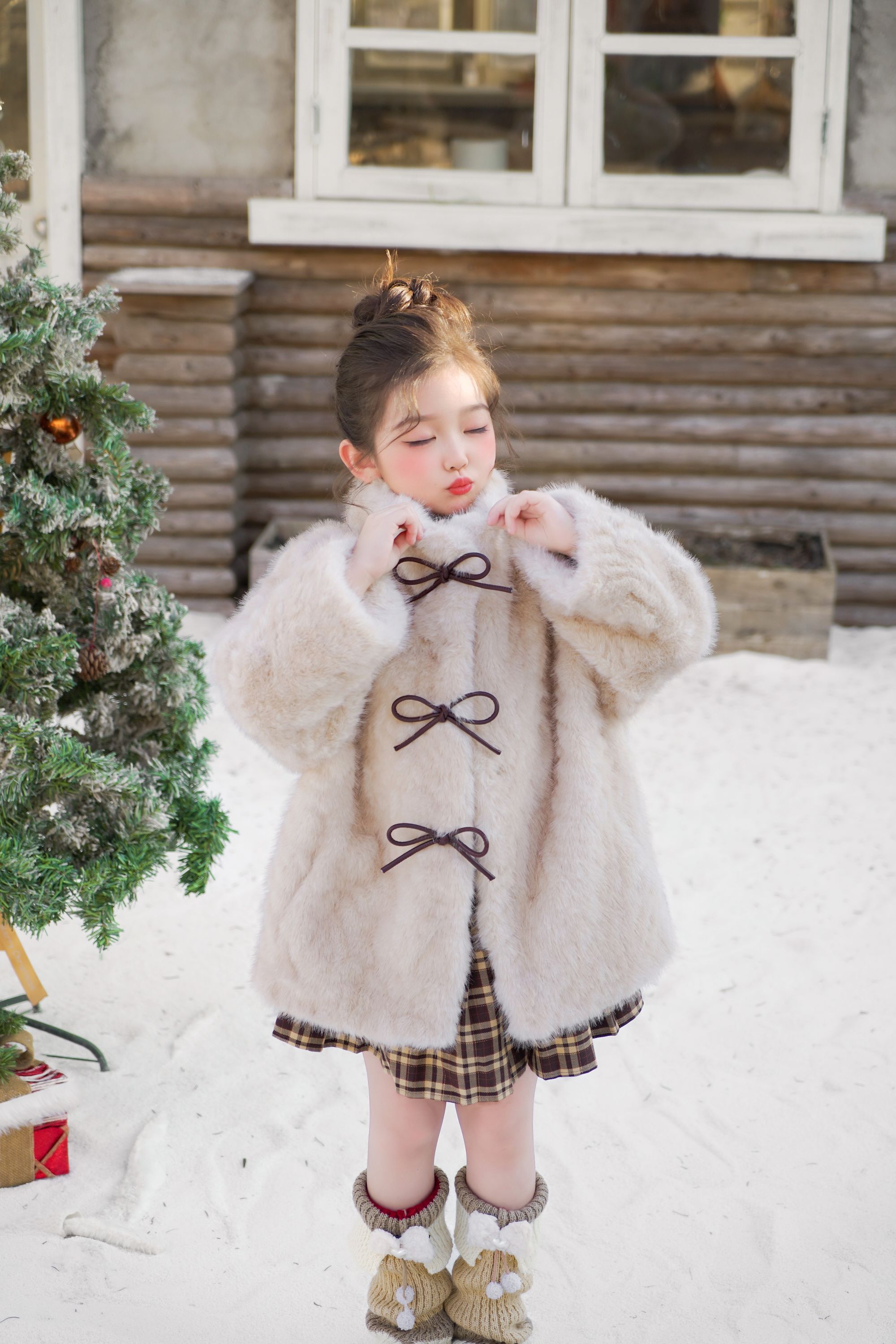 儿童皮草外套女童冬装2025秋冬新款仿小湖羊毛毛外套中长款大衣