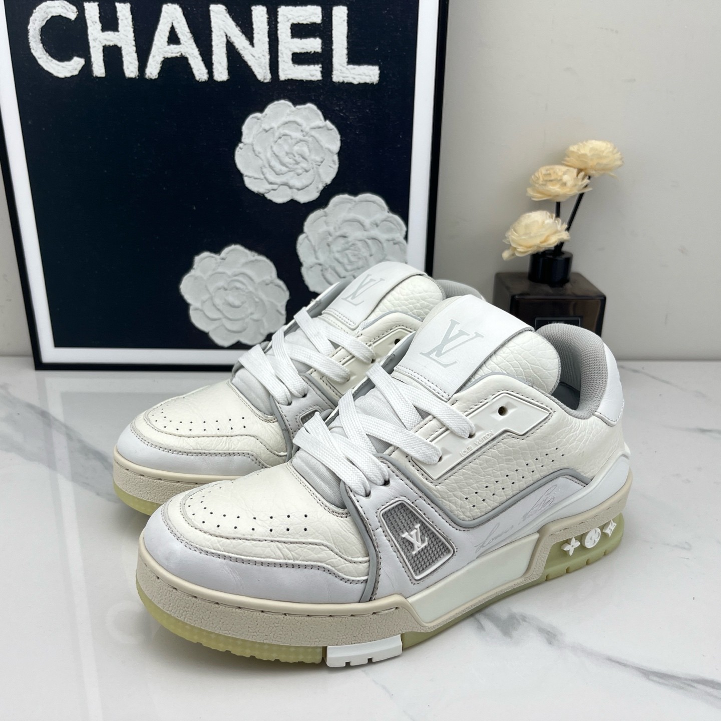 95新 LouisVuitton/路易威登 lv trainer白水泥 35.5码 /jm01710