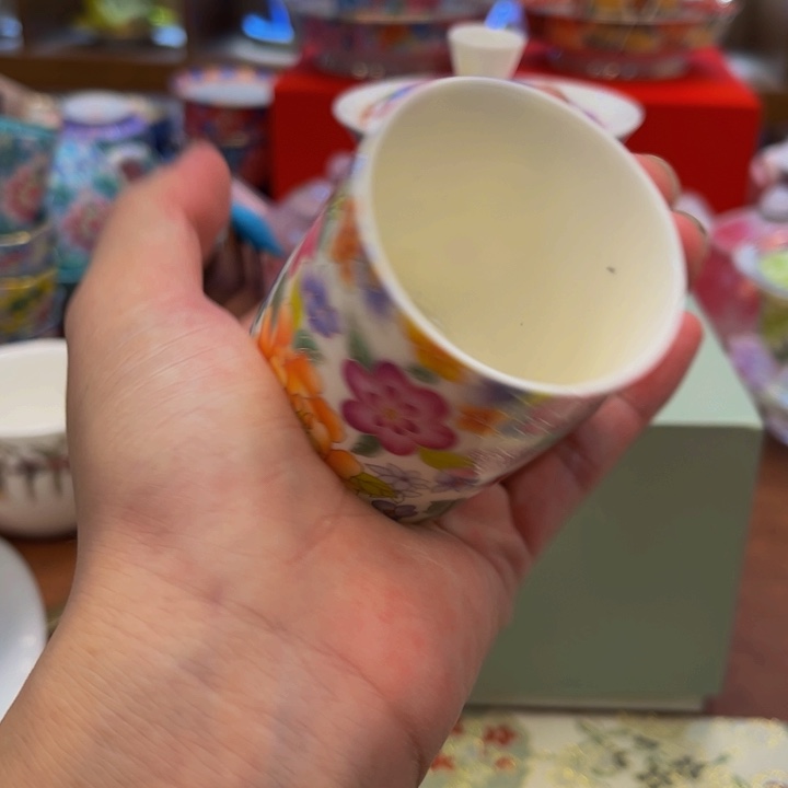 花花绿绿地开着啊我