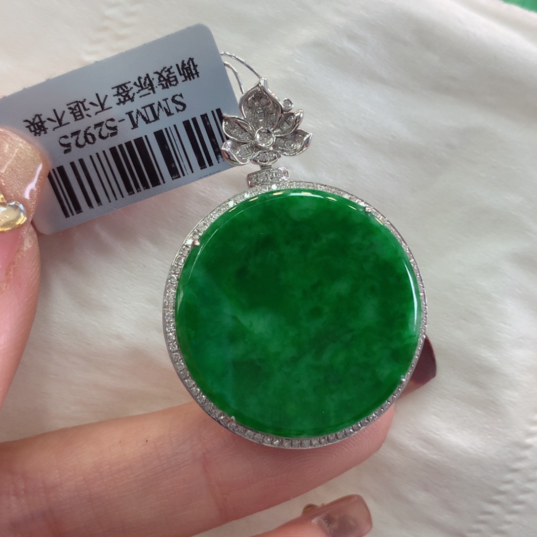 翡翠吊坠(不含链)18K金镶嵌