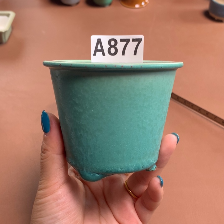 7x6.4哑光绿色花盆