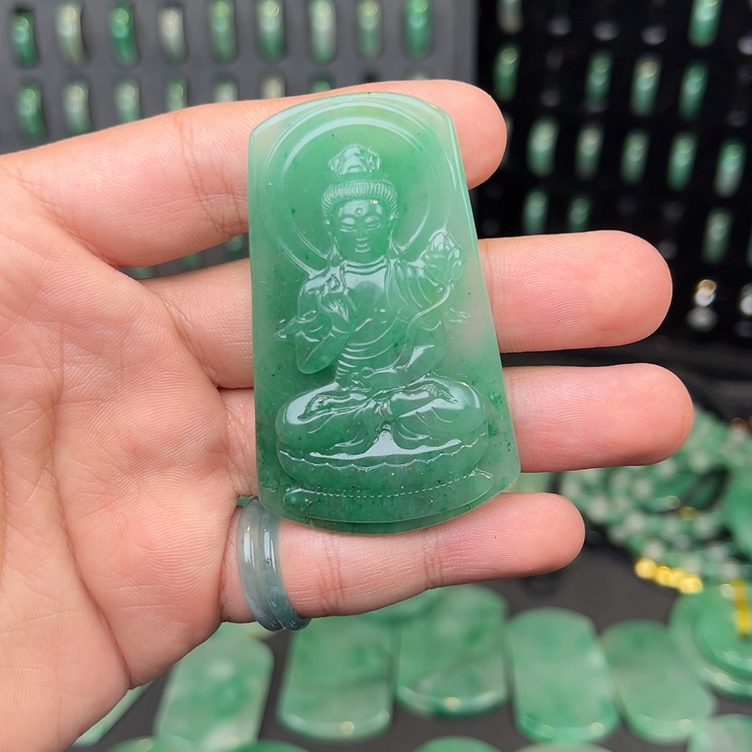 石英质玉（非洲翠）未镶嵌天然非洲翠一物一拍天然玉石