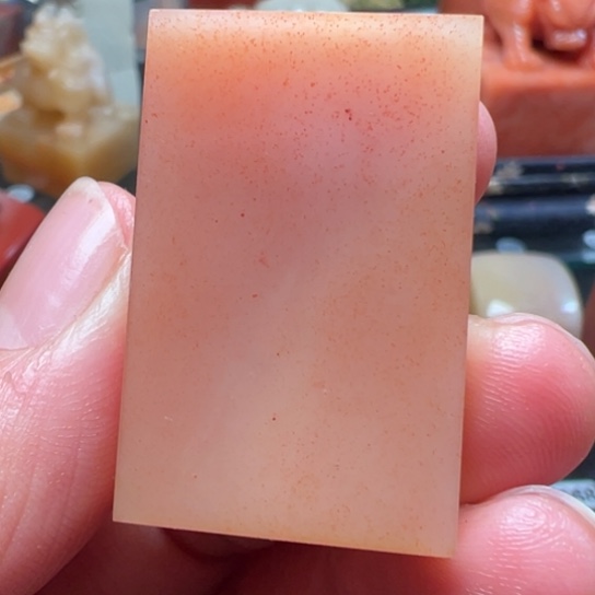 老挝石桃花冻印石