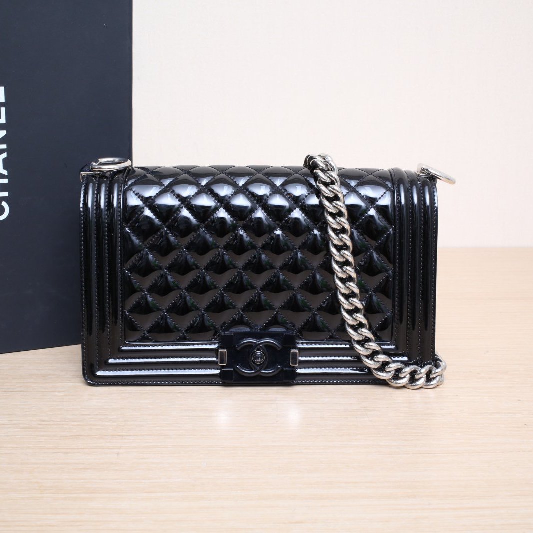 95新 Chanel/香奈儿 小花姑姑562872Leboy 中号 25cm 黑色 20开