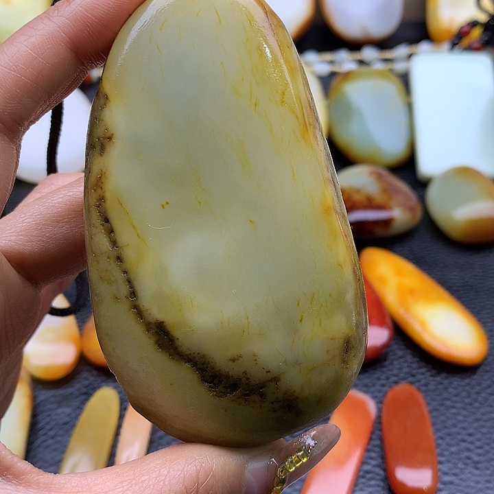 和田玉挂件未镶嵌