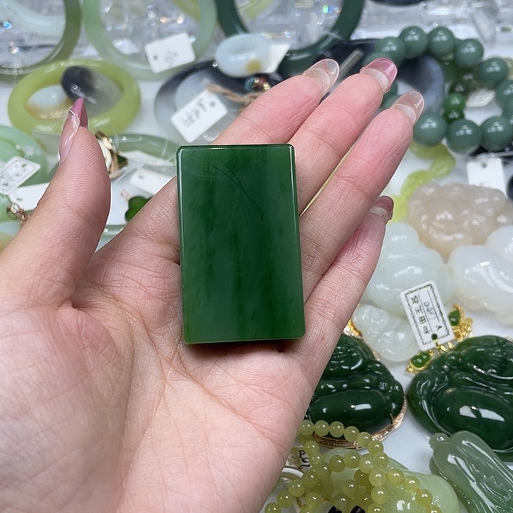 和田玉（糖玉）挂件未镶嵌