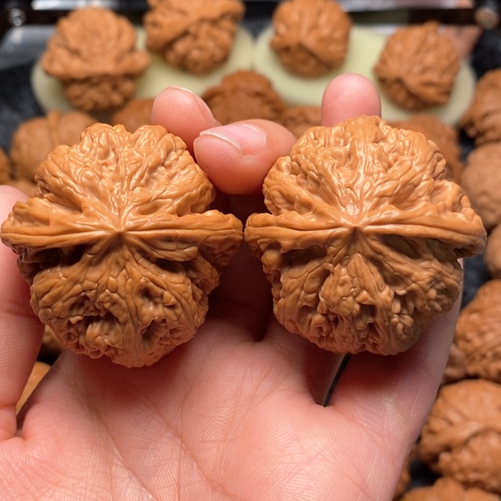 文玩核桃把件精品球筋42