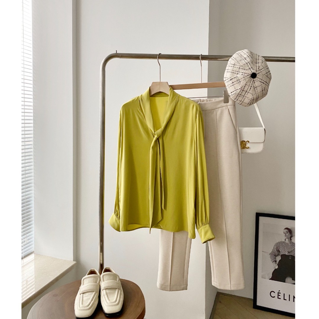 V领竖条纹飘带衬衫NCY2A2534