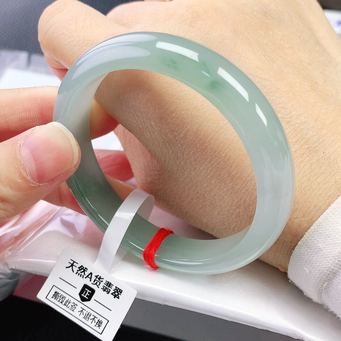 未镶嵌手镯翡翠52圈