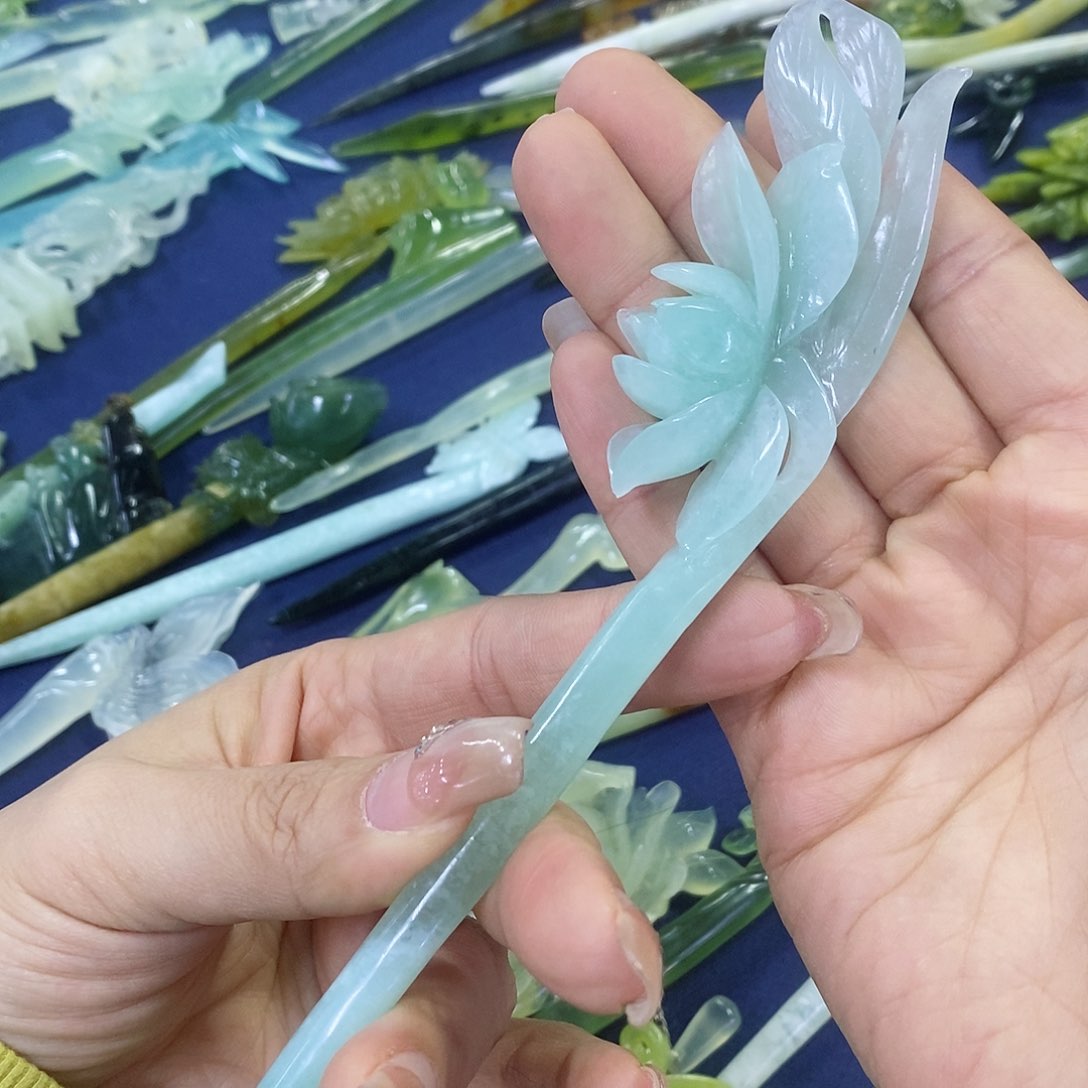 蛇纹石玉发簪未镶嵌