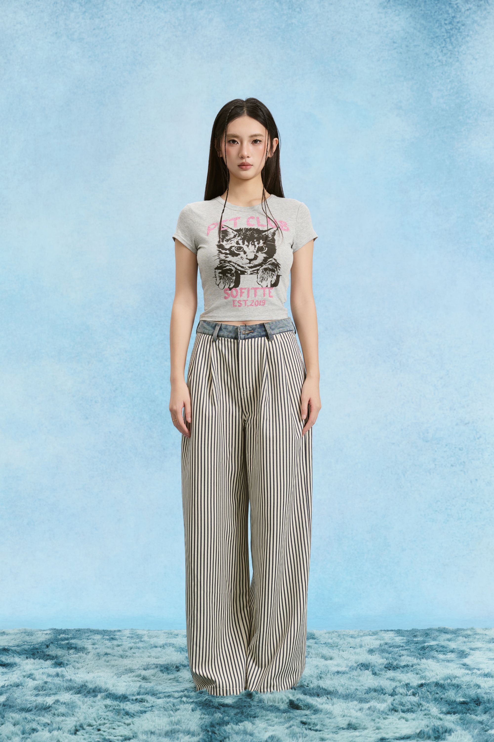 SOFITTE 25SS 蓝色牛仔拼接捏褶条纹长裤