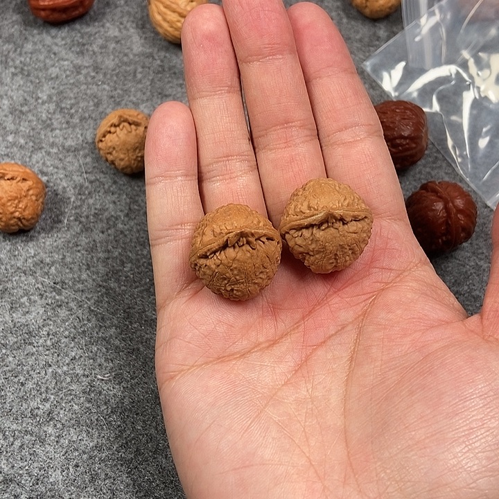 文玩核桃吊坠塔尖