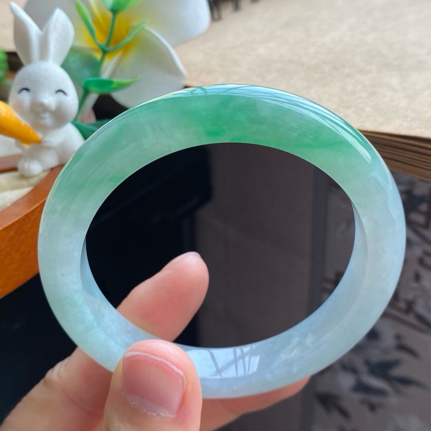 04.01批正圈翠绿色2548号56-10.6-8.7 一寸翠色！天然翡翠