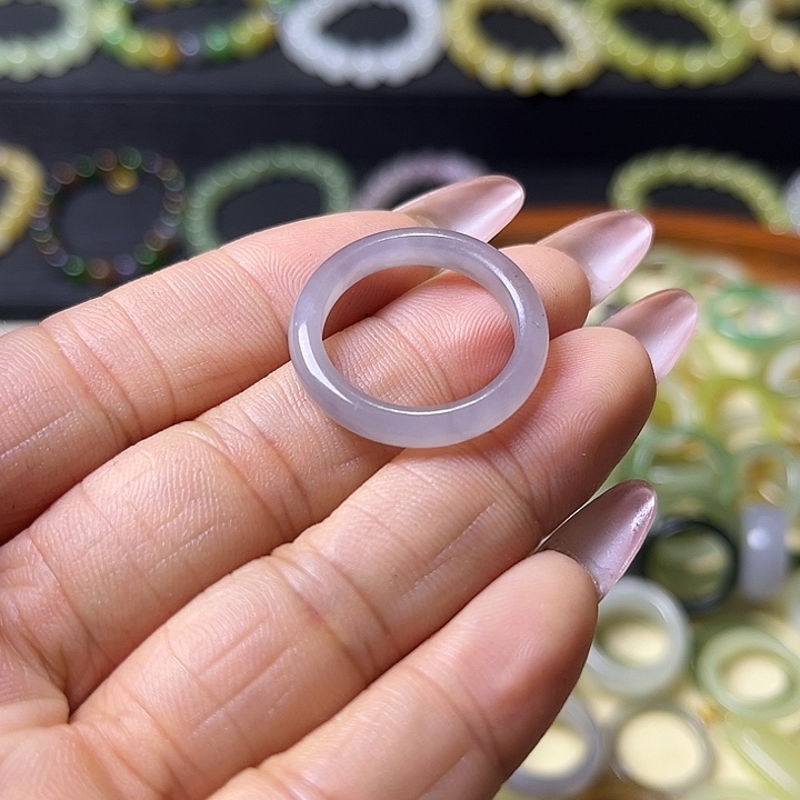 和田玉未镶嵌戒指