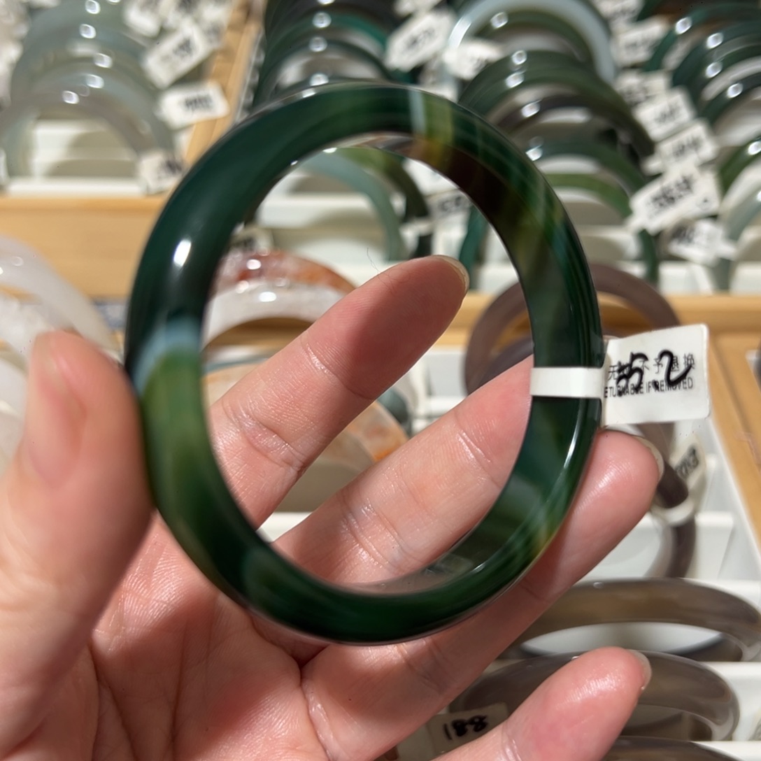 玛瑙/玉髓未镶嵌手镯