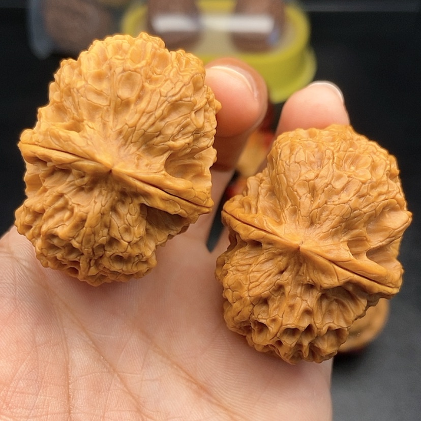 【闪购商品】把件文玩核桃44尺麒麟元宝