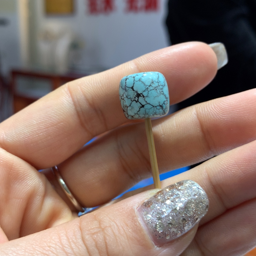 绿松石配饰未镶嵌