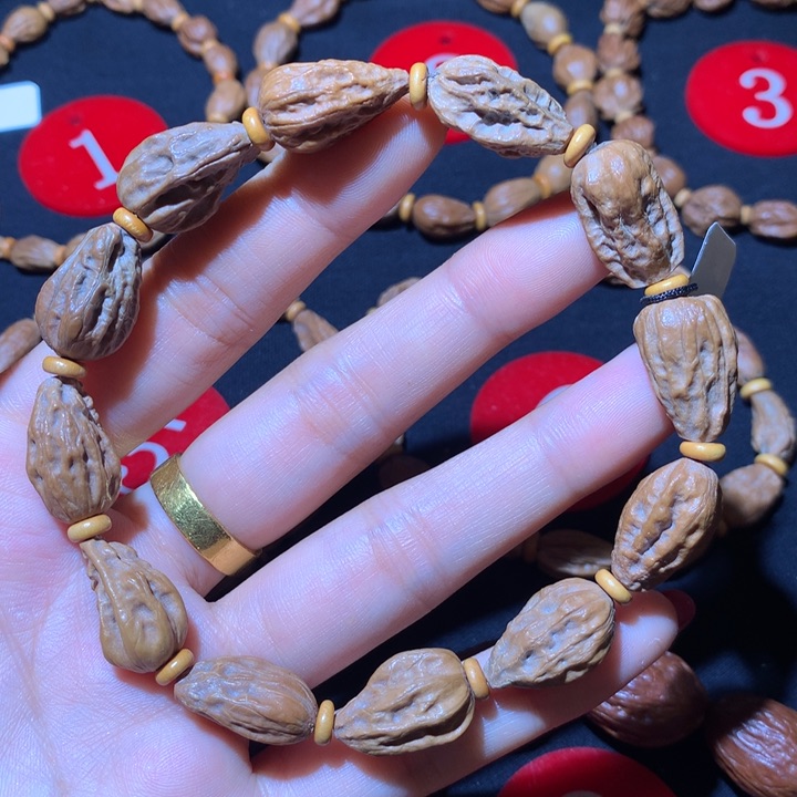 文玩核桃手串108小水滴异型1.2左右