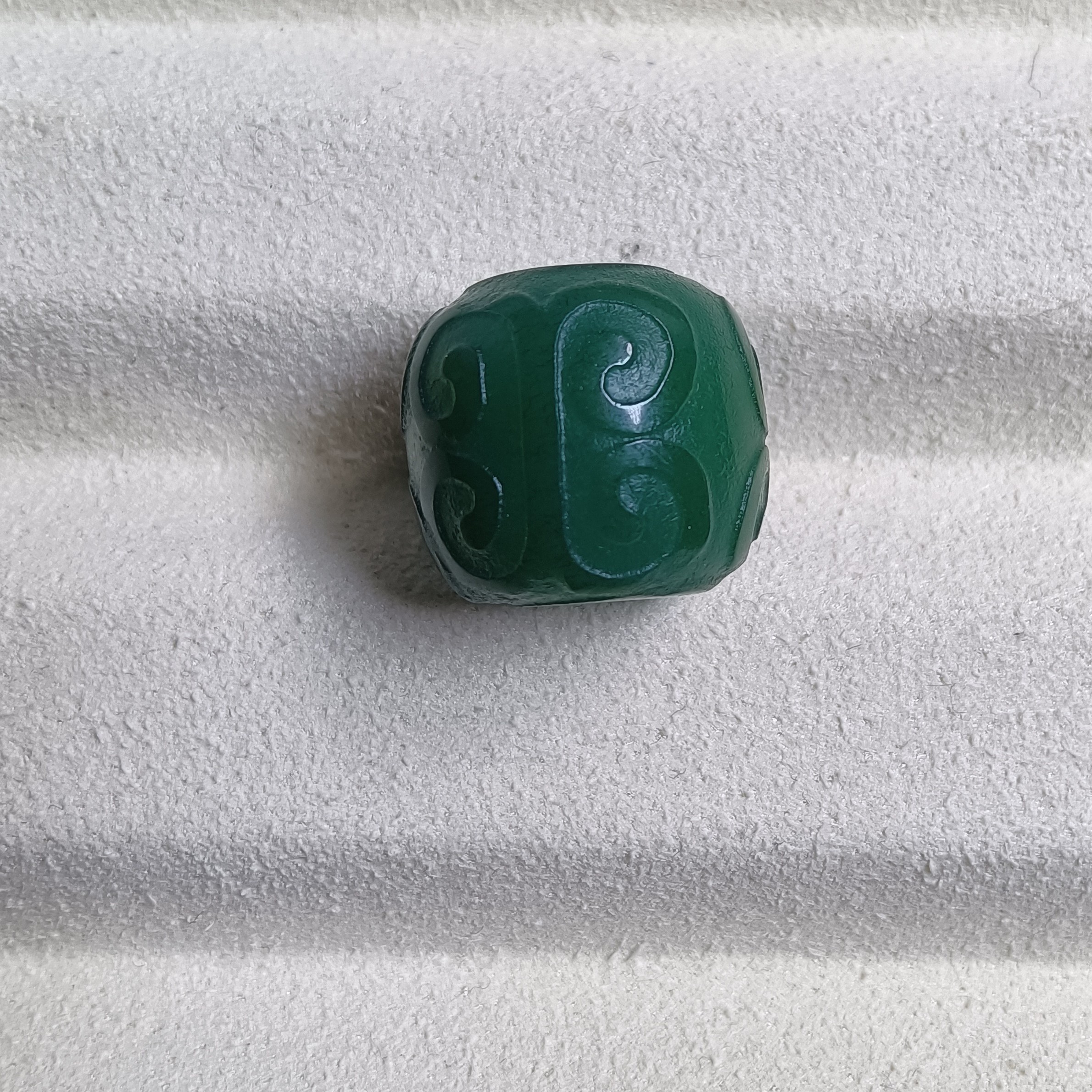 天然玛瑙绿色老型回纹珠13+*14+