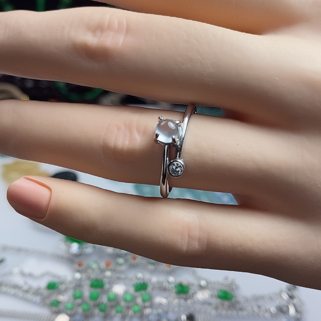 颈饰银S925镶嵌翡翠戒指