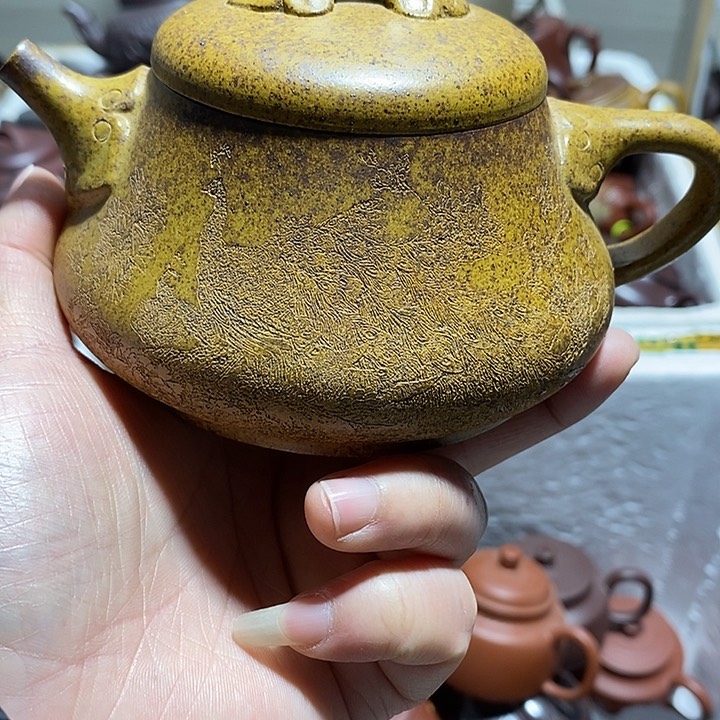 紫砂茶壶微瑕微笑
