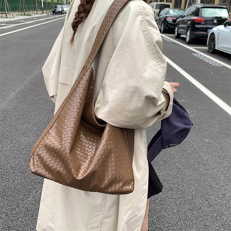 复古大容量腋下包包女式2025新款秋冬单肩包高级感时尚通勤托特包