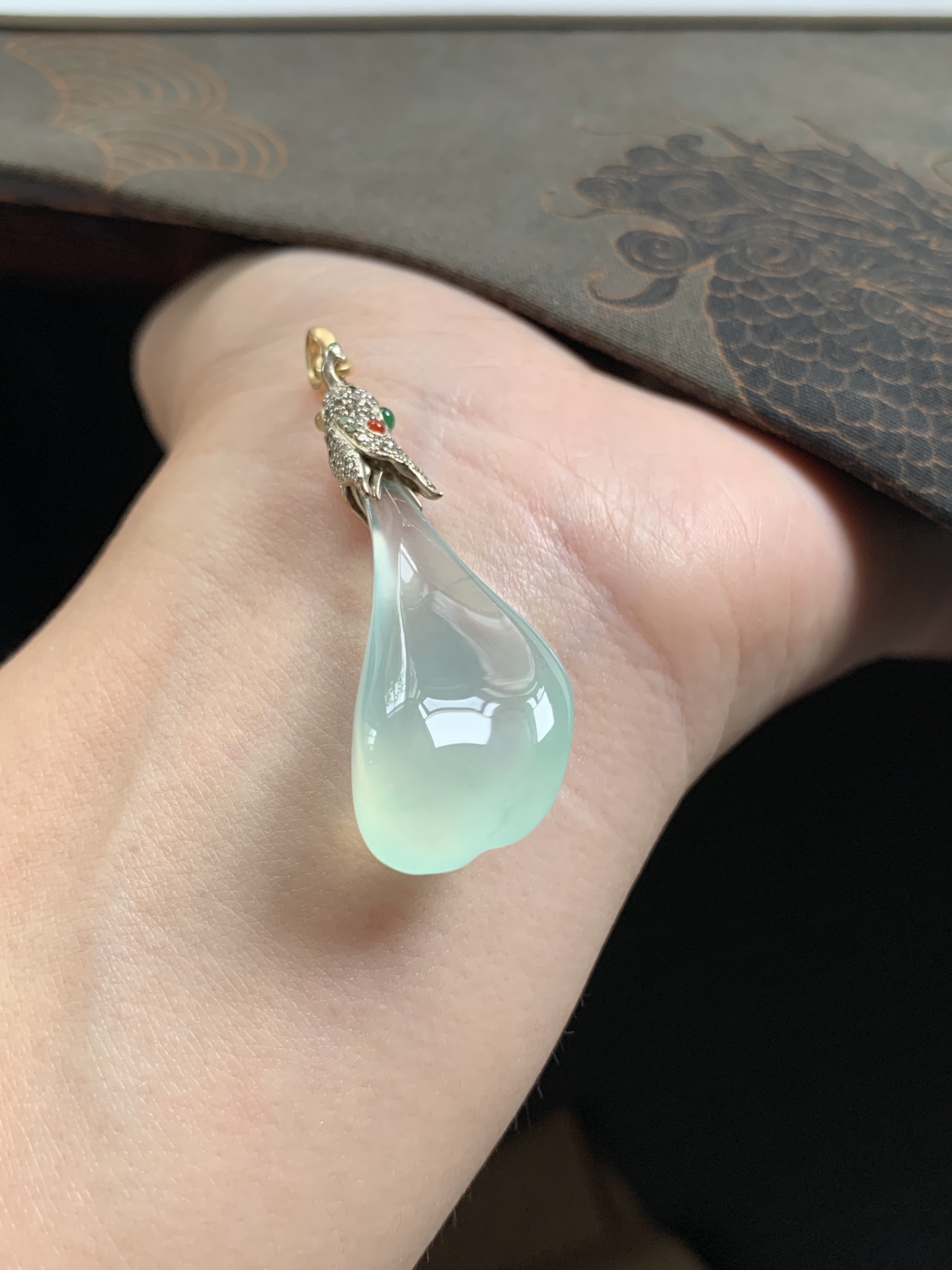 佳佳翡翠 天然缅甸A货翡翠冰晴随形吊坠挂件