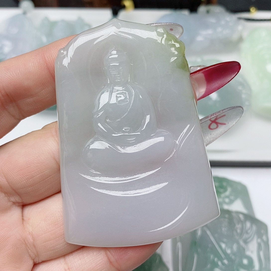 翡翠颈饰未镶嵌        