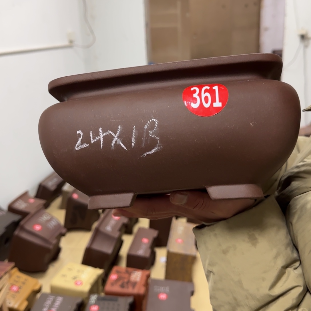 紫砂花盆呜呜呜呜