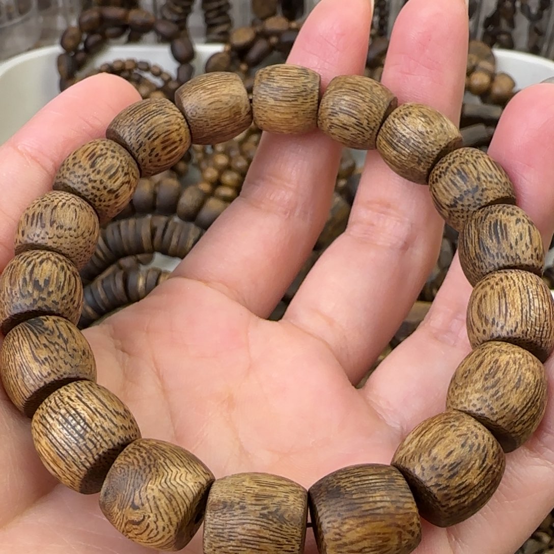 沉香手串单圈1.1规格10.4克陆河鼓珠