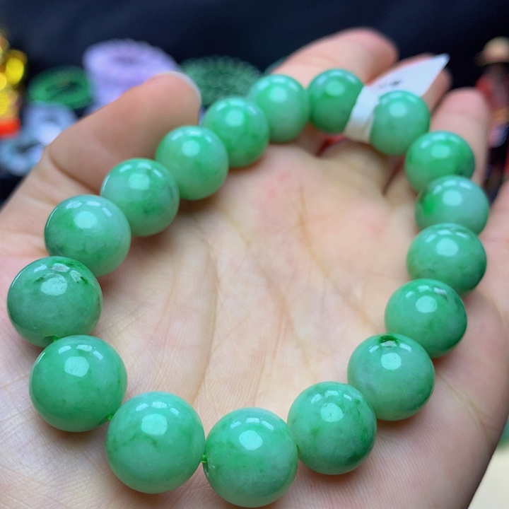 翡翠手链未镶嵌翡翠