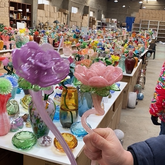 琉璃花瓶高45厘米宽12厘米