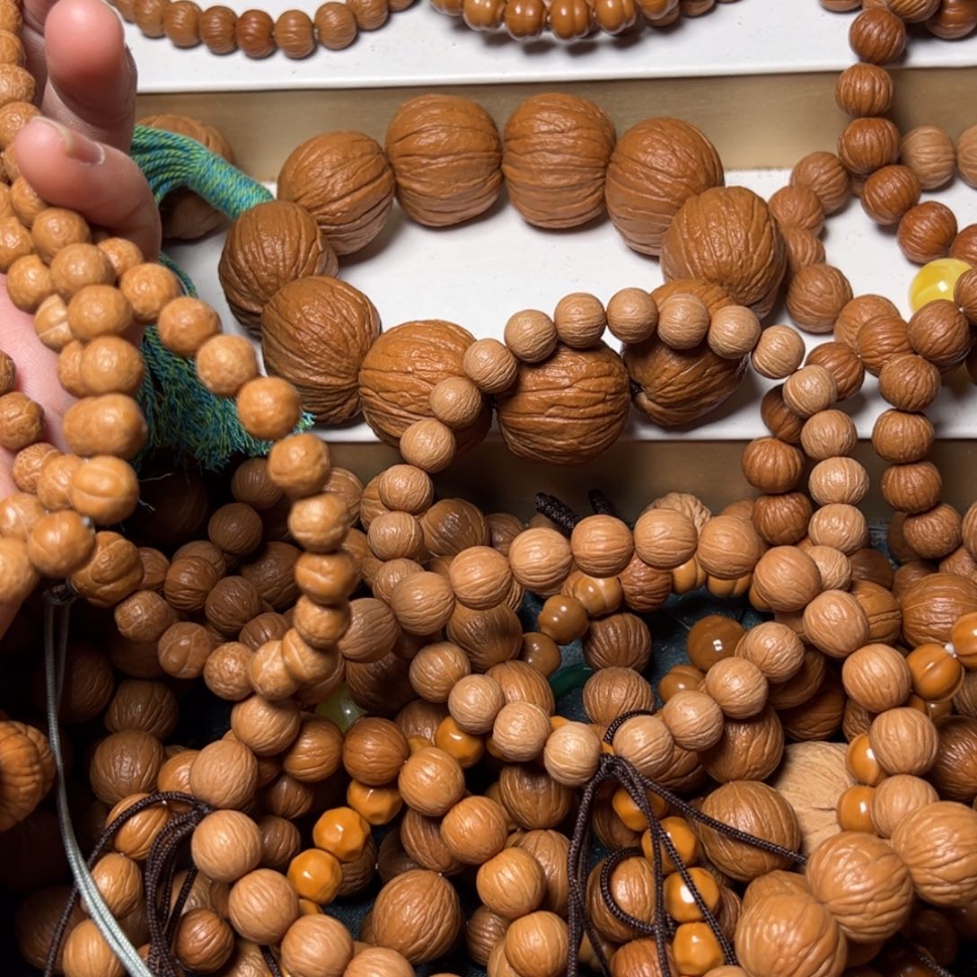 N***.猴头核桃吊坠土豪12尺寸