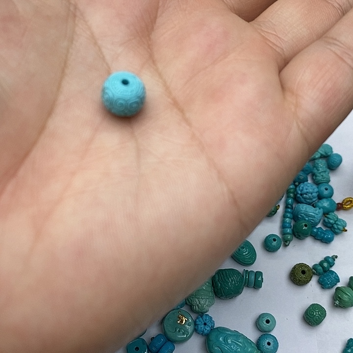 绿松石未镶嵌珠宝奇石