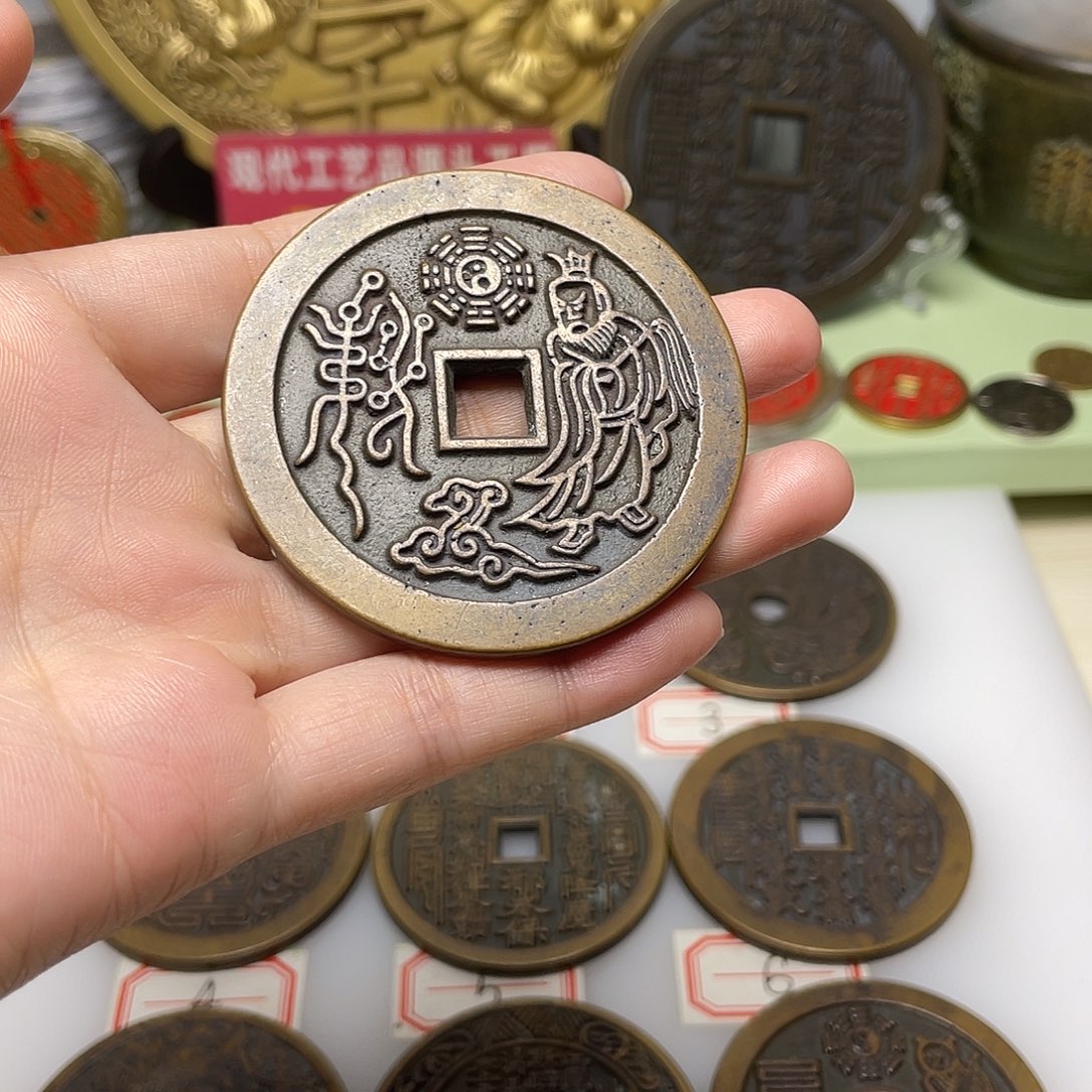 扭****坤现场下单一物一拍