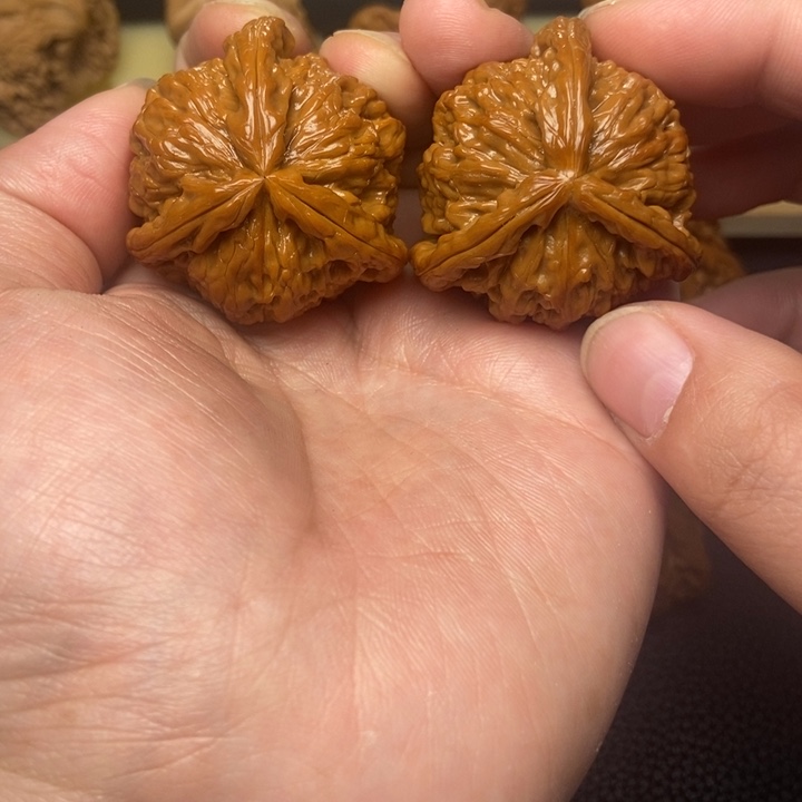 文玩核桃吊坠工艺三棱