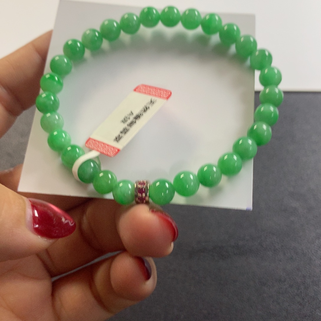 翡翠未镶嵌颈饰手串