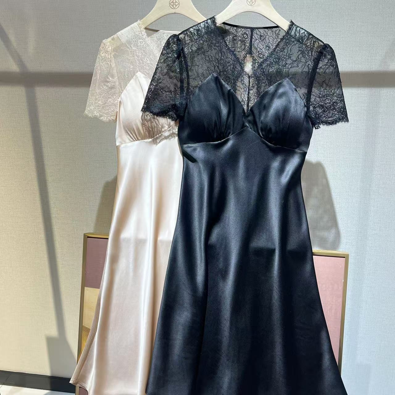 【日月禾 】真丝睡衣蕾丝杯垫重磅100桑蚕丝连衣裙S2320